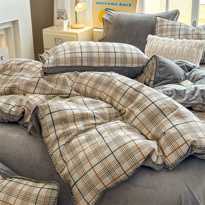 91家纺网 家纺一手货源 找家纺 红粉佳人新款小清新卡通贝壳边三角针棉加绒四件套工艺款牛奶绒四件套简单生活