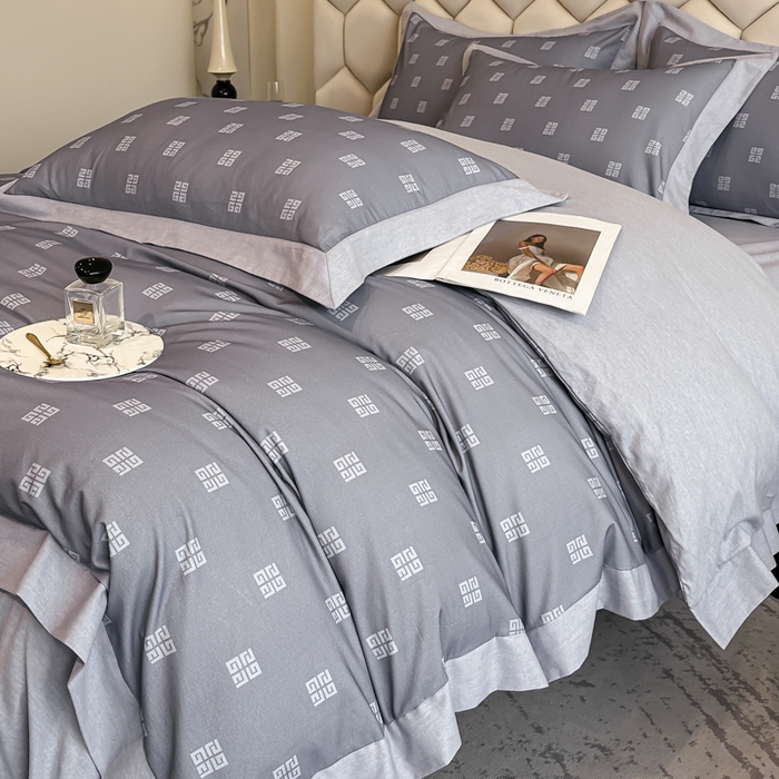 91家纺网 家纺一手货源 找家纺 雲归梦 2024新款全棉纯棉轻奢加厚磨毛拼角工艺四件套 苏缦-烟波灰