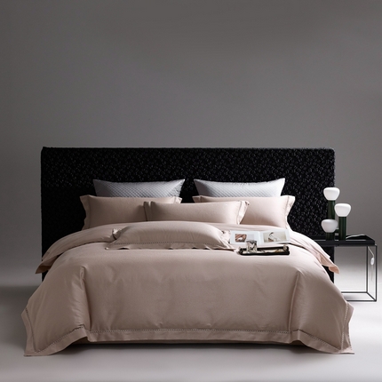 91家纺网 家纺一手货源 找家纺 榻尚家居 2024新款纯棉贡缎镂空提花四件套-悦色 悦色-香槟金