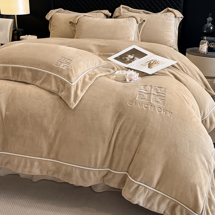 91家纺网 家纺一手货源 找家纺 露梦家纺 2025新款加厚保暖牛奶绒刺绣四件套 梵奢-奶咖色