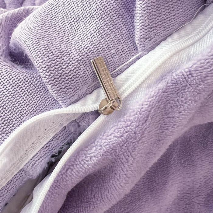 91家纺网 家纺一手货源 找家纺 恋尚 2024新款纯色牛奶绒四件套韩版蕾丝花边床盖款四件套 洛丽塔 紫色