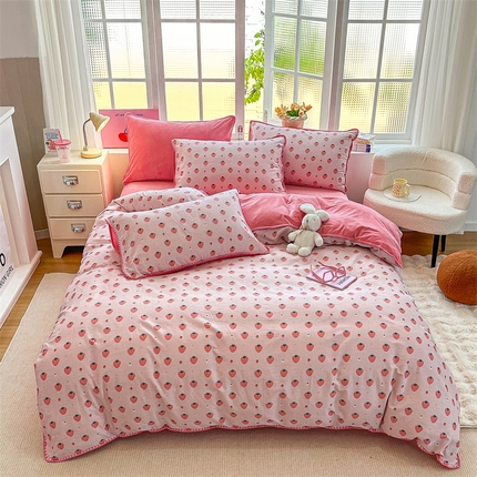 红粉佳人新款小清新卡通贝壳边三角针棉加绒四件套工艺款牛奶绒四件套小草莓
