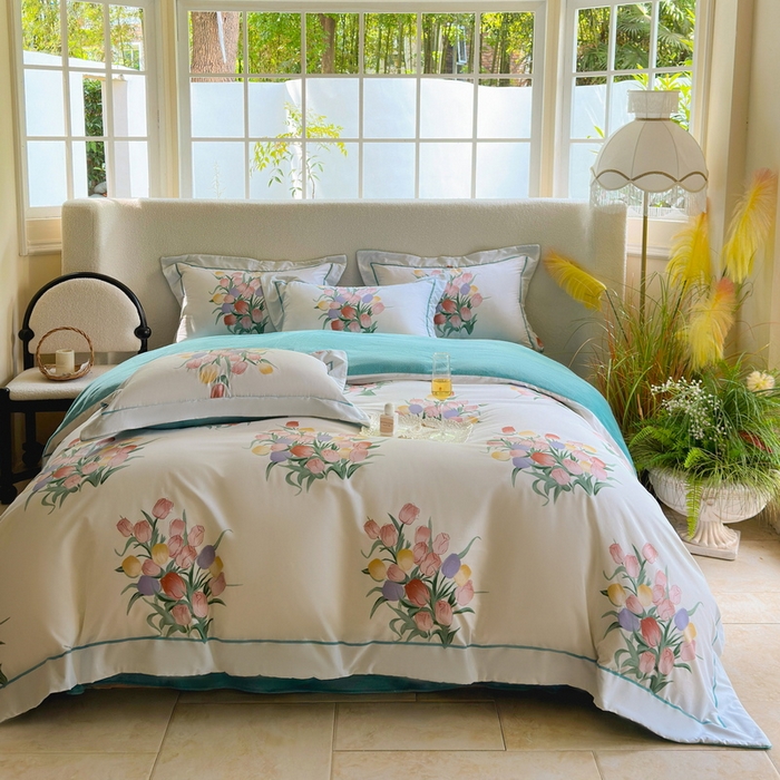 91家纺网 家纺一手货源 找家纺 2025新款A纯棉B牛奶绒四件套13376全棉加绒一字绣宽边轻奢套件-夹棉款 幽韵飘香