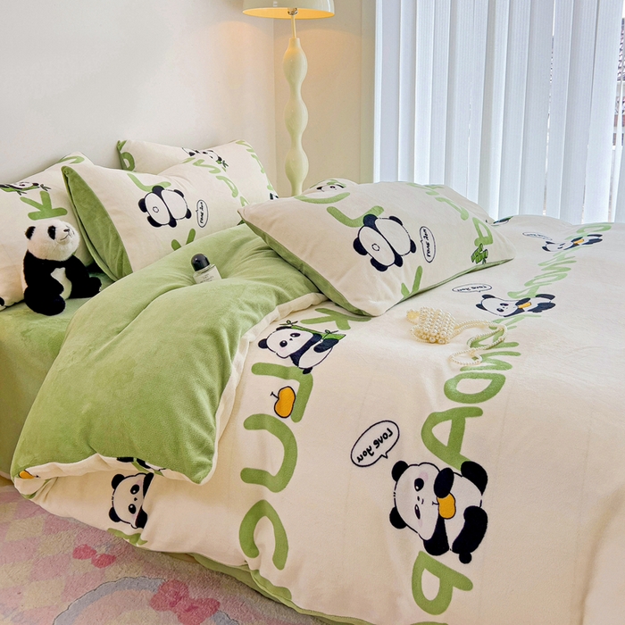 91家纺网 家纺一手货源 找家纺 麦瑞家纺 2025新款印花牛奶绒四件套跑量款 呆萌熊