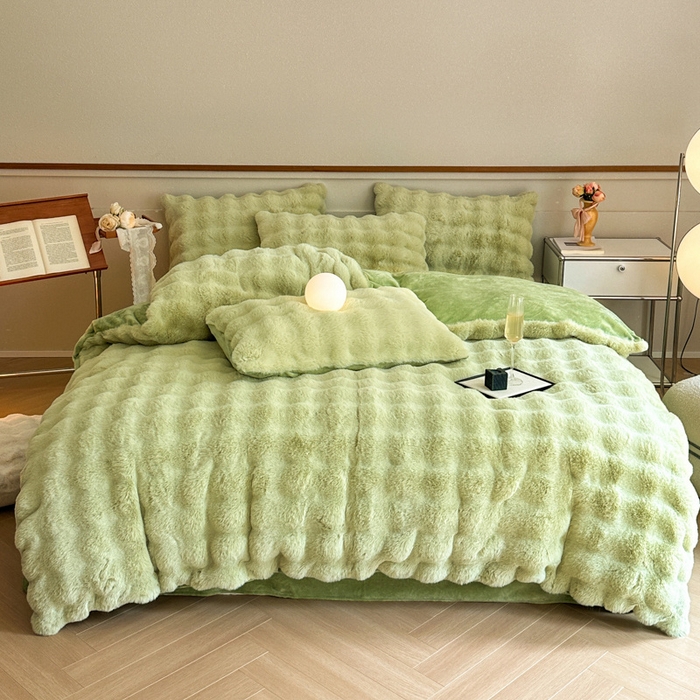 91家纺网 家纺一手货源 找家纺 畅畅家纺 2024新款AB版冬季纯色七彩兔兔绒兔毛绒牛奶绒四件套 抹茶绿