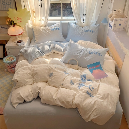 91家纺网 家纺一手货源 找家纺 （总）阿曼达 2024新款ins博主风爆款超甜美甜酷的毛巾绣水洗m四件套-公主请开心