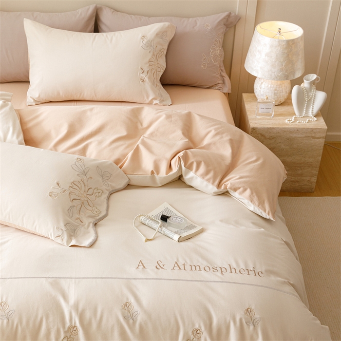 91家纺网 家纺一手货源 找家纺 艾莱家纺 2024新款A类新疆长绒棉加厚柔顺磨毛四件套-花开烂漫 花开烂漫-白鹭