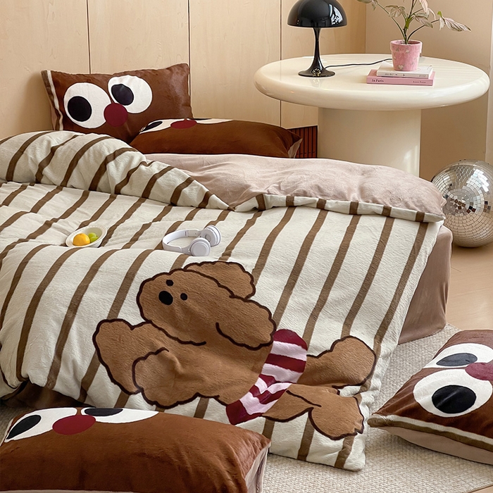 91家纺网 家纺一手货源 找家纺 安哆啦家纺 2024新款兔毛绒大版卡通牛奶绒兔兔绒印花四件套 巧克力狗