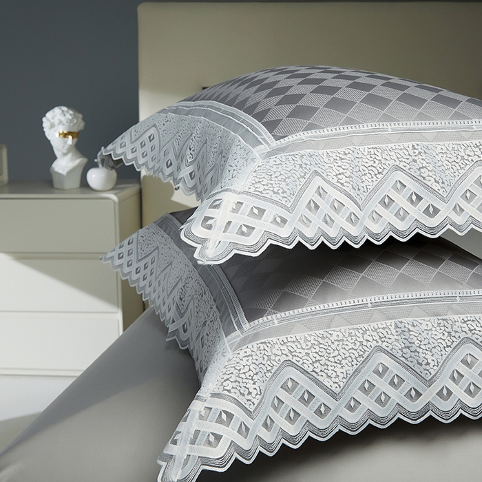 91家纺网 家纺一手货源 找家纺 2024新款高端蕾丝重磅真丝棉系列四件套-克莱斯特 克莱斯特 浅灰