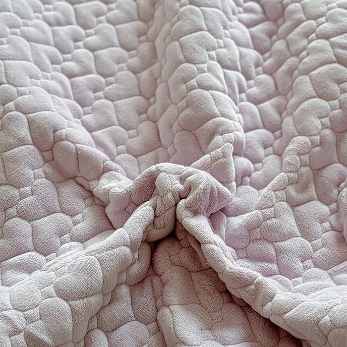 91家纺网 家纺一手货源 找家纺 美梦家纺 2024新款素色牛奶绒花边床盖系列 水晶紫