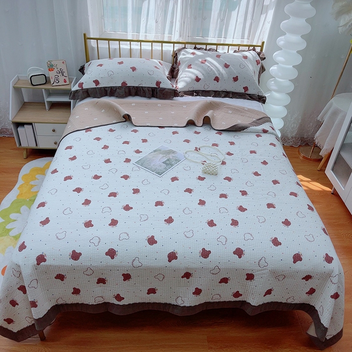 91家纺网 家纺一手货源 找家纺 暖居 2024新款包边豆豆被床盖四件套 卡通熊头