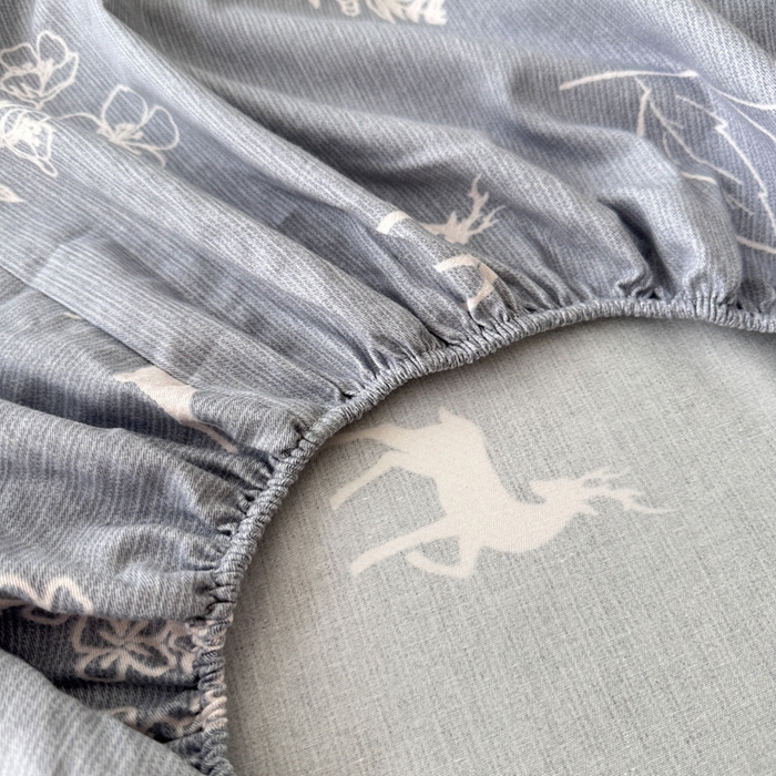 91家纺网 家纺一手货源 找家纺 大柏树 2025新款A类全棉磨毛印花单床笠 芊芊之恋