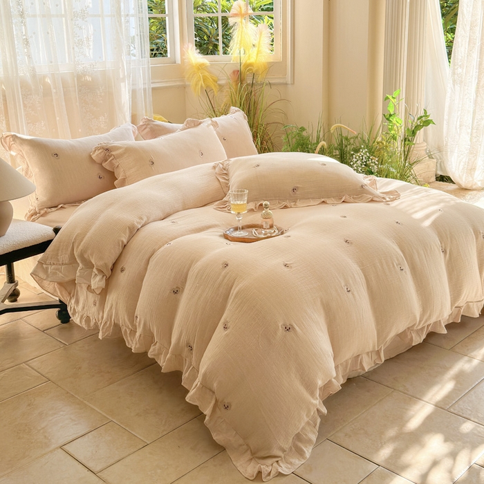 91家纺网 家纺一手货源 找家纺 2025新品全棉色织皱皱纱刺绣款四件套 米诺咖