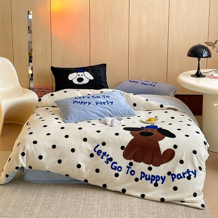 91家纺网 家纺一手货源 找家纺 安哆啦家纺 2024新款兔毛绒大版卡通牛奶绒兔兔绒印花四件套 小狗点点