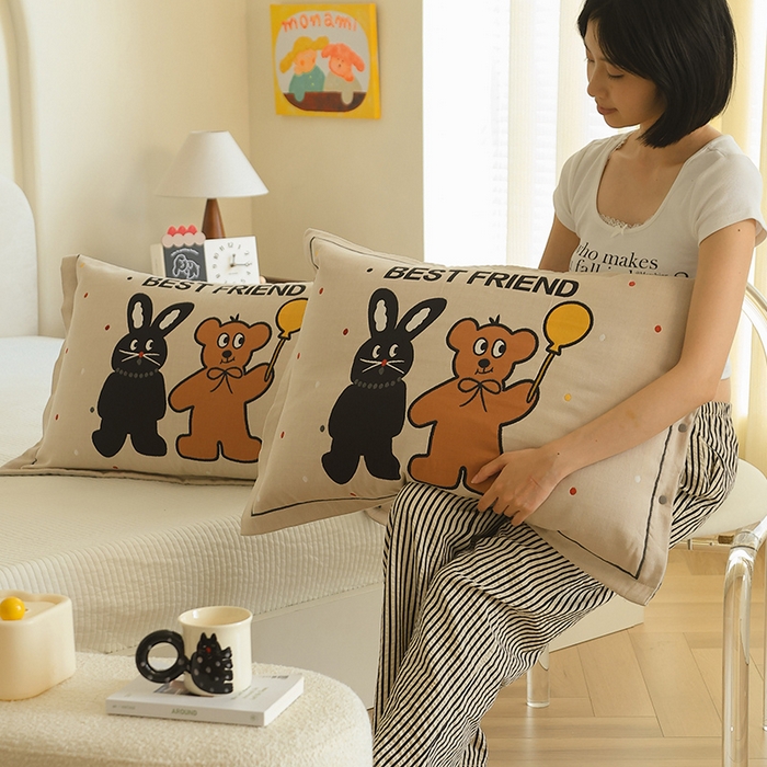 91家纺网 家纺一手货源 找家纺 2024新款全棉四层纱布枕套一对装纽扣款枕套 好兔友