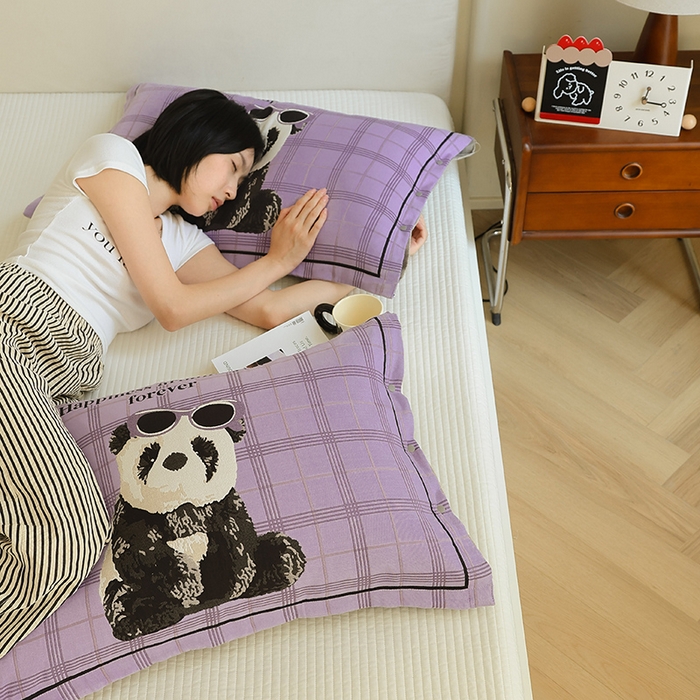 91家纺网 家纺一手货源 找家纺 2024新款全棉四层纱布枕套一对装纽扣款枕套 酷爱熊