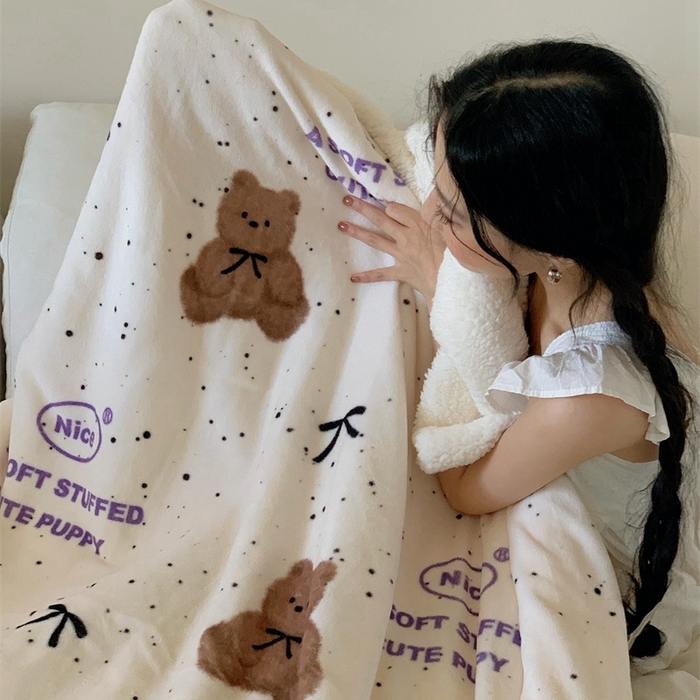 91家纺网 家纺一手货源 找家纺 桃喜 2024新款亲肤舒适牛奶绒羊羔绒毛毯 点点小熊