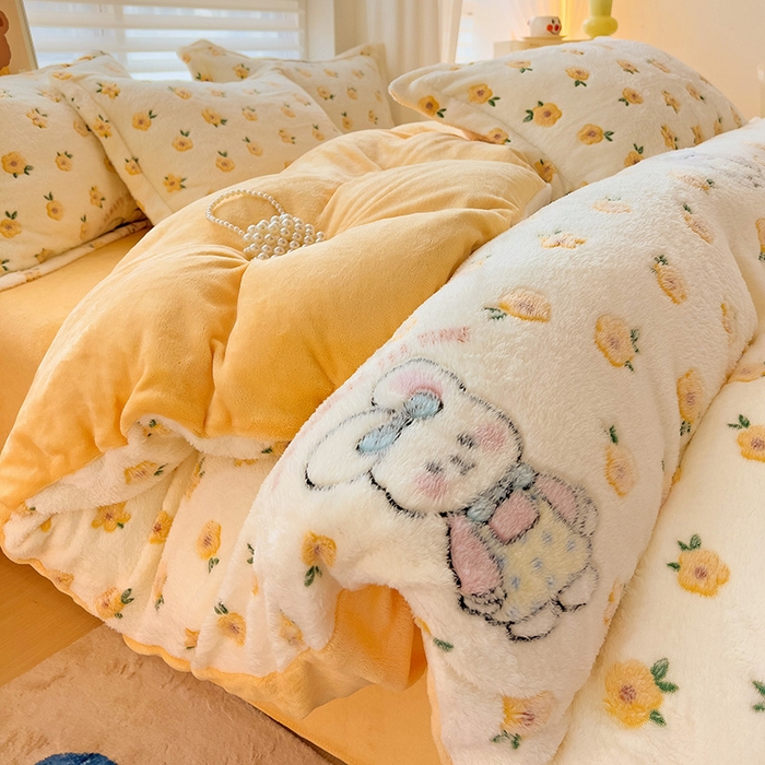 91家纺网 家纺一手货源 找家纺 2024新款加厚雪花绒印花单件被套-风格二（提供卖家秀 ） 田园兔(黄)