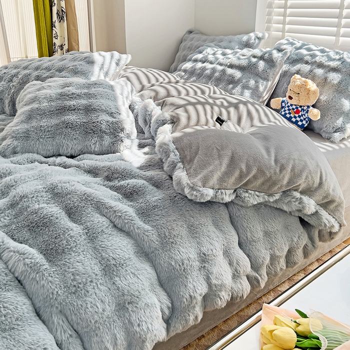 91家纺网 家纺一手货源 找家纺 畅畅家纺 2024新款AB版冬季纯色七彩兔兔绒兔毛绒牛奶绒四件套 高级灰