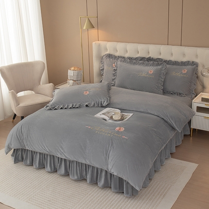 91家纺网 家纺一手货源 找家纺 （总）好漂靓家纺 2025新款韩版刺绣高克重婴儿绒床裙款美公主四件套