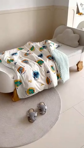 91家纺网 家纺一手货源 找家纺 2025新款3D触感全棉豆豆被儿童豆豆被春秋被冬被幼儿园被子 小恐龙-一体款