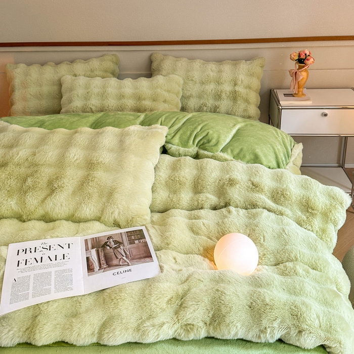 91家纺网 家纺一手货源 找家纺 畅畅家纺 2024新款AB版冬季纯色七彩兔兔绒兔毛绒牛奶绒四件套 抹茶绿