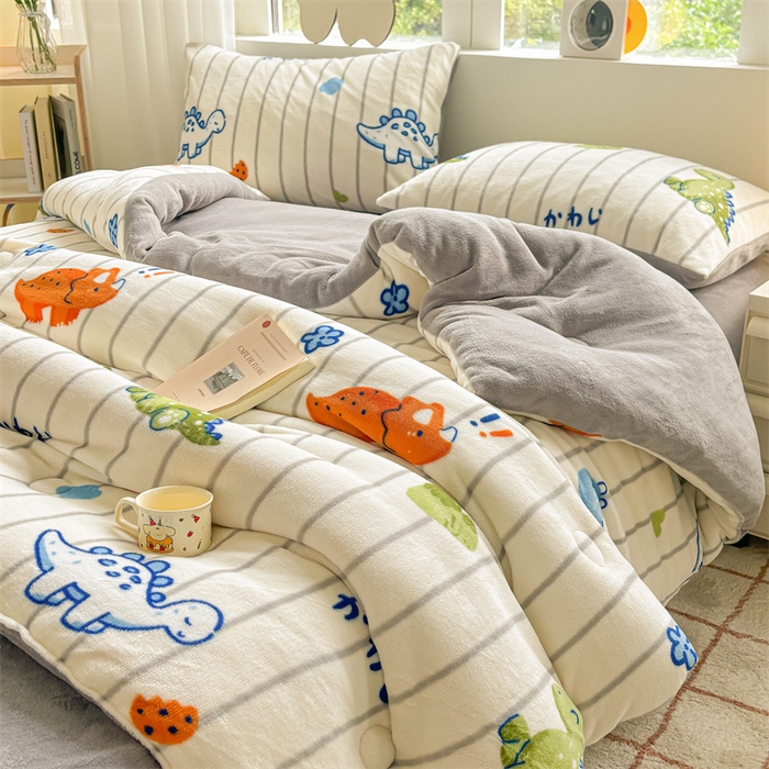 91家纺网 家纺一手货源 找家纺 2024新款A类牛奶绒印花冬被被子被芯 小恐龙