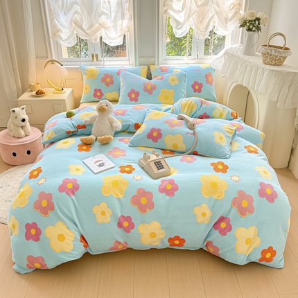 91家纺网 家纺一手货源 找家纺 （总）红粉佳人 2025新款小清新双面牛奶绒四件套