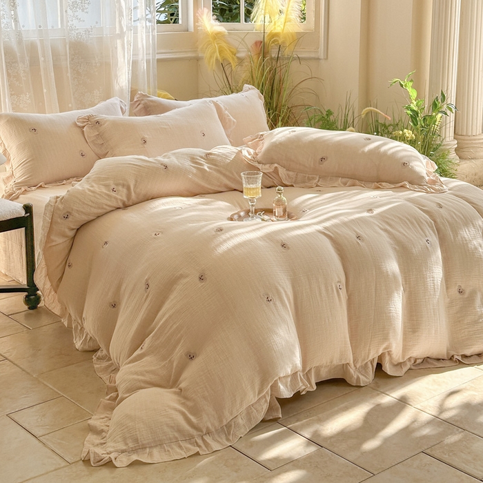 91家纺网 家纺一手货源 找家纺 2025新品全棉色织皱皱纱刺绣款四件套 米诺咖