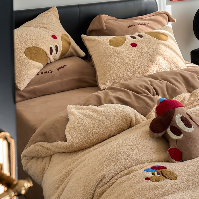 91家纺网 家纺一手货源 找家纺 （总）2024新款蚂蚁绒卡通绣花四件套