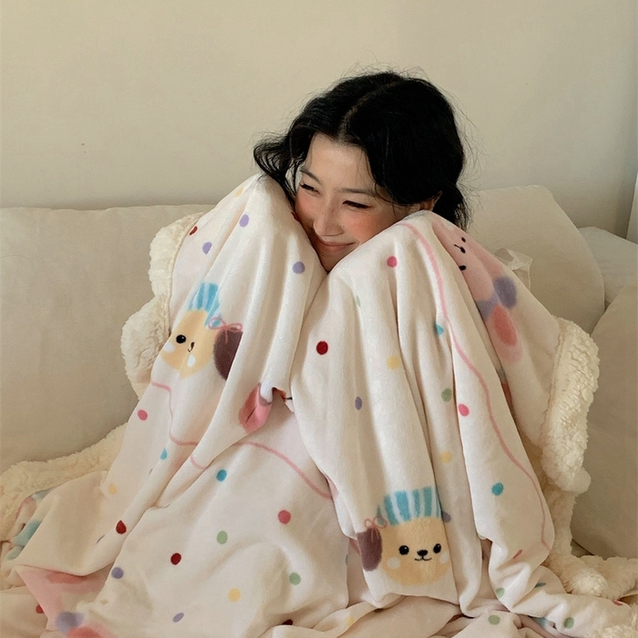 91家纺网 家纺一手货源 找家纺 桃喜 2024新款亲肤舒适牛奶绒羊羔绒毛毯 波点动物园