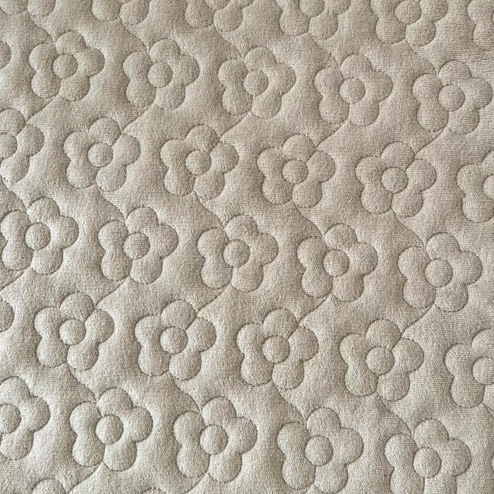 91家纺网 家纺一手货源 找家纺 恋尚 2024新款牛奶绒夹棉床盖纯色蕾丝边牛奶绒床盖 洛丽塔 茶色