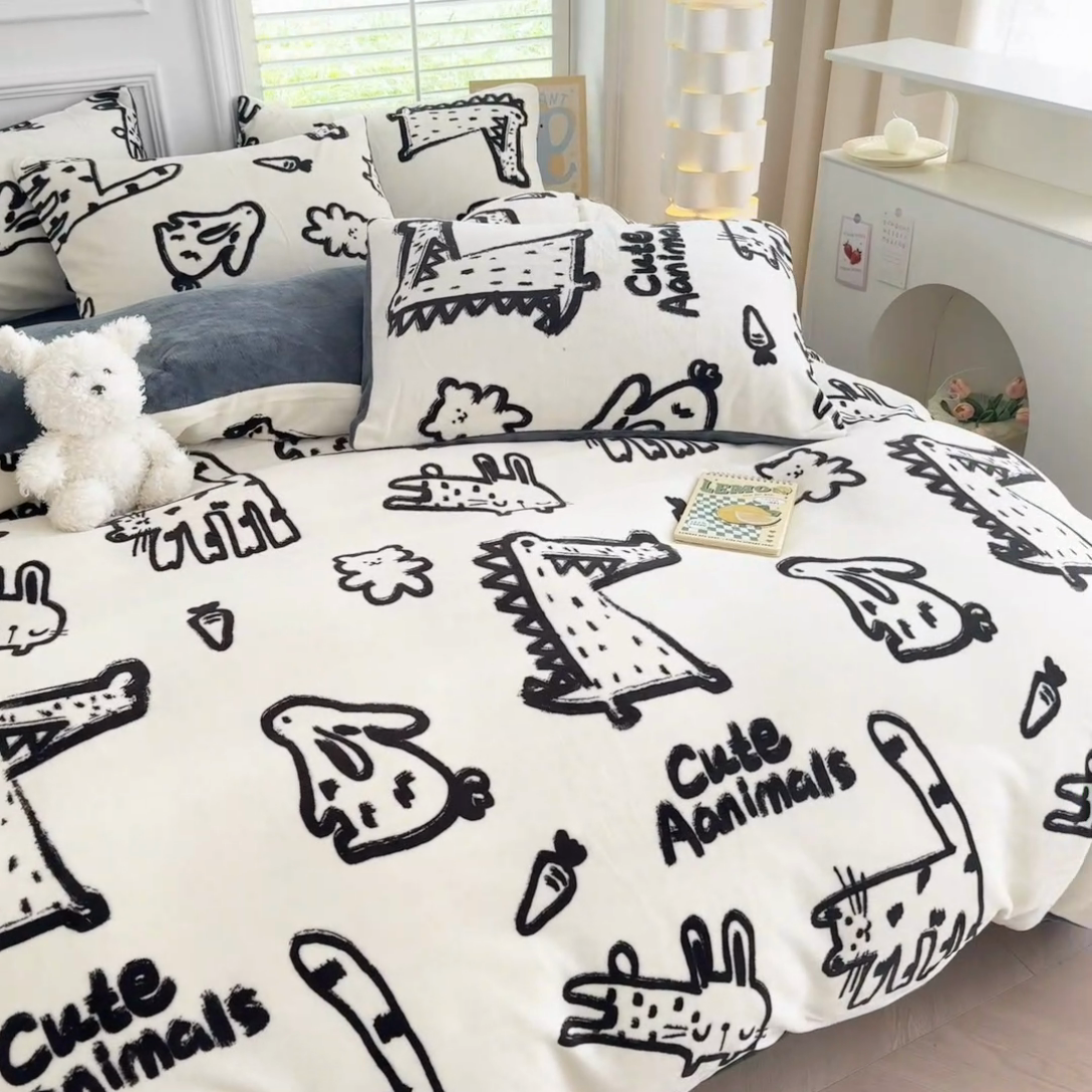 91家纺网 家纺一手货源 找家纺 简宜家居 2025新款牛奶绒印花四件套 简笔画