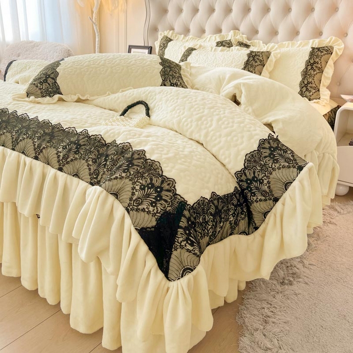 91家纺网 家纺一手货源 找家纺 恋尚 2024新款纯色牛奶绒四件套韩版蕾丝花边床裙款四件套 洛丽塔 米色