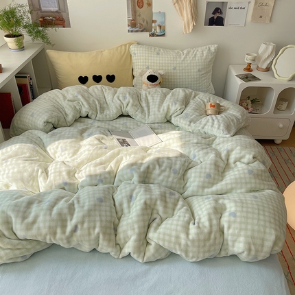 91家纺网 家纺一手货源 找家纺 （总）2024新款A类ins少女小清新蝴蝶爱心蝴蝶结毛巾绣混搭牛奶绒系列四件套