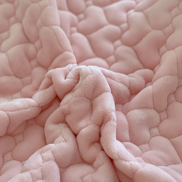 91家纺网 家纺一手货源 找家纺 （总）美梦家纺 2024新款素色牛奶绒花边床盖系列