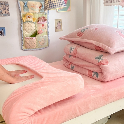 91家纺网 家纺一手货源 找家纺 （总）川悦生活 2024新款立体雪花绒宿舍床笠款三件套四件套