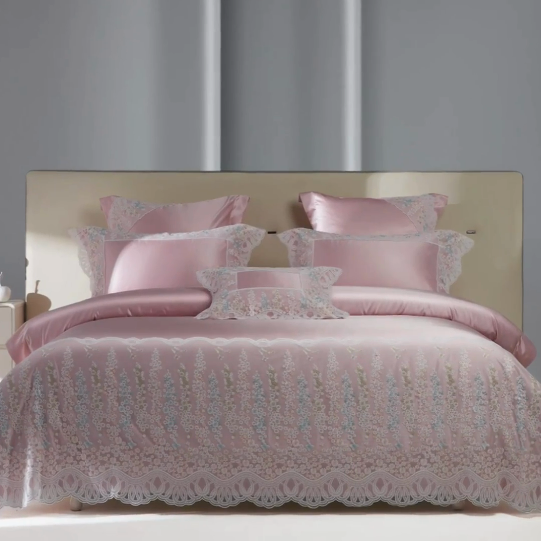 91家纺网 家纺一手货源 找家纺 （总）2024新款高端蕾丝重磅真丝棉系列四件套-芬芳细雨