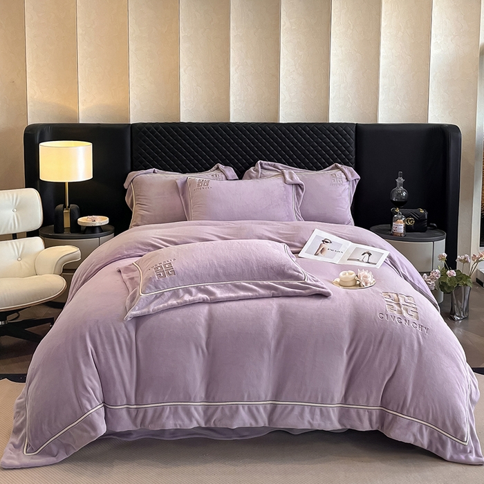 91家纺网 家纺一手货源 找家纺 露梦家纺 2025新款加厚保暖牛奶绒刺绣四件套 梵奢-罗兰紫