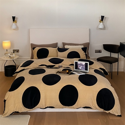 91家纺网 家纺一手货源 找家纺 （总）红粉佳人 2025新款小清新双面牛奶绒四件套