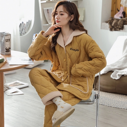 91家纺网 家纺一手货源 找家纺 （总）洛兰沙家居馆 2024新款清新睡衣女秋冬季三层夹棉珊瑚绒加厚保暖两件套女士可外穿加绒家居服