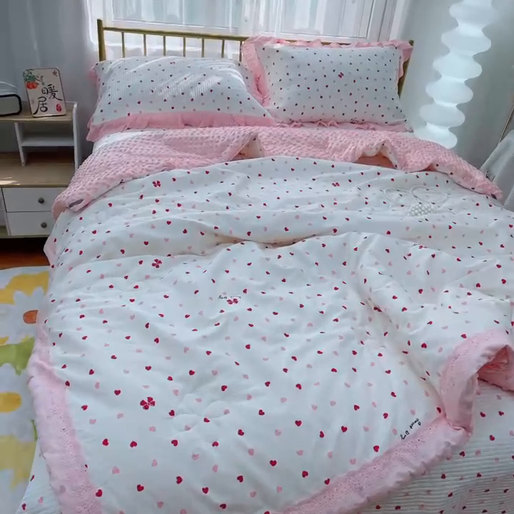 91家纺网 家纺一手货源 找家纺 暖居 2024新款包边豆豆被床盖四件套 知碟