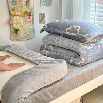 91家纺网 家纺一手货源 找家纺 （总）川悦生活 2024新款立体雪花绒宿舍床笠款三件套四件套