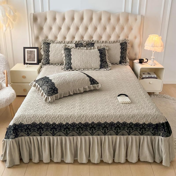 91家纺网 家纺一手货源 找家纺 恋尚 2024新款牛奶绒夹棉床盖纯色蕾丝边牛奶绒床盖 洛丽塔 茶色