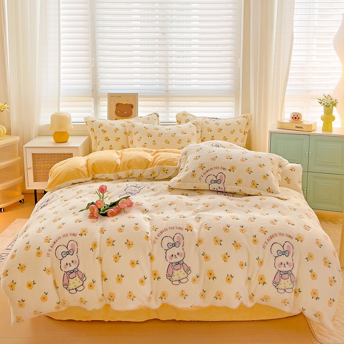 91家纺网 家纺一手货源 找家纺 2024新款加厚雪花绒印花四件套-风格二（提供卖家秀） 田园兔(黄)