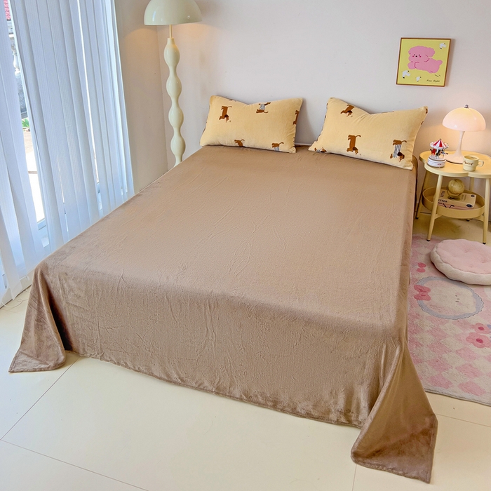 91家纺网 家纺一手货源 找家纺 麦瑞家纺 2025新款印花牛奶绒四件套跑量款 布朗狗