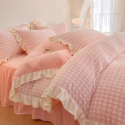 91家纺网 家纺一手货源 找家纺 2024新款加厚牛奶绒韩版雕花四件套风格1（温馨） 飞鸟