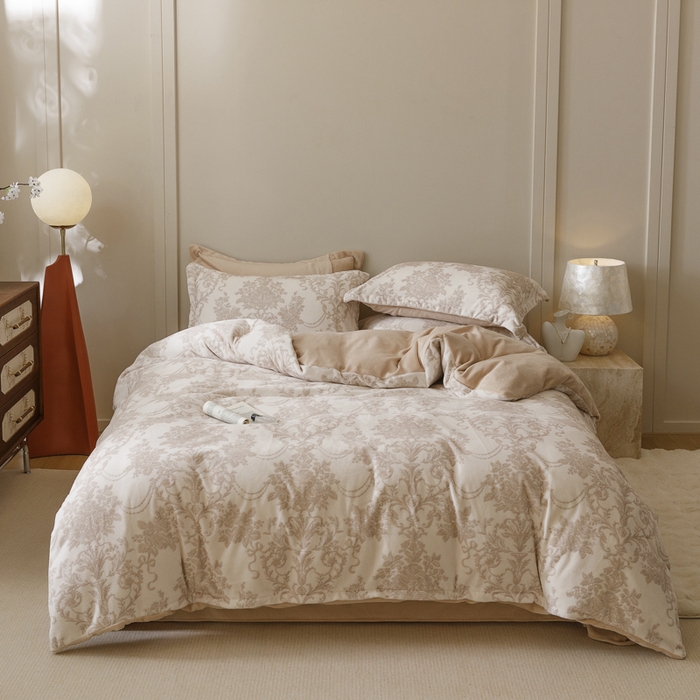 91家纺网 家纺一手货源 找家纺 卡派 2024新款轻奢肌理纹雕花工艺款230克加厚牛奶绒四件套（提供买家秀 ） 婉然-咖