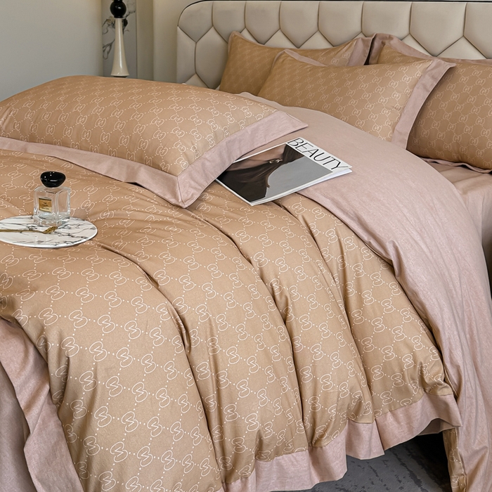 91家纺网 家纺一手货源 找家纺 雲归梦 2024新款全棉纯棉轻奢加厚磨毛拼角工艺四件套 罗拉-香槟金