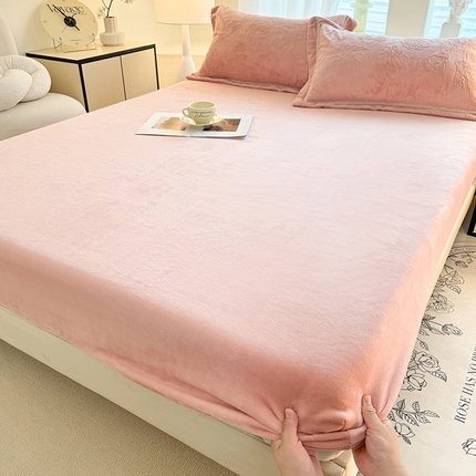 艾唯希家纺 2024新款A类牛奶绒单床笠系列 云裳-嫣红-(单床笠)